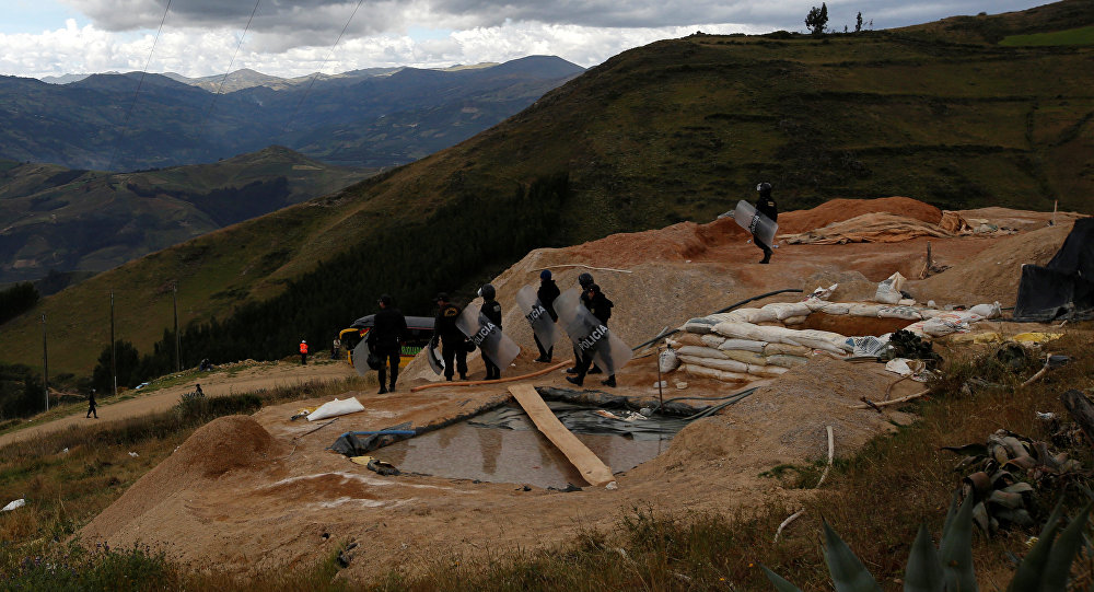  Perú y Ecuador se comprometen contra minería ilegal y narcotráfico en Gabinete Binacional