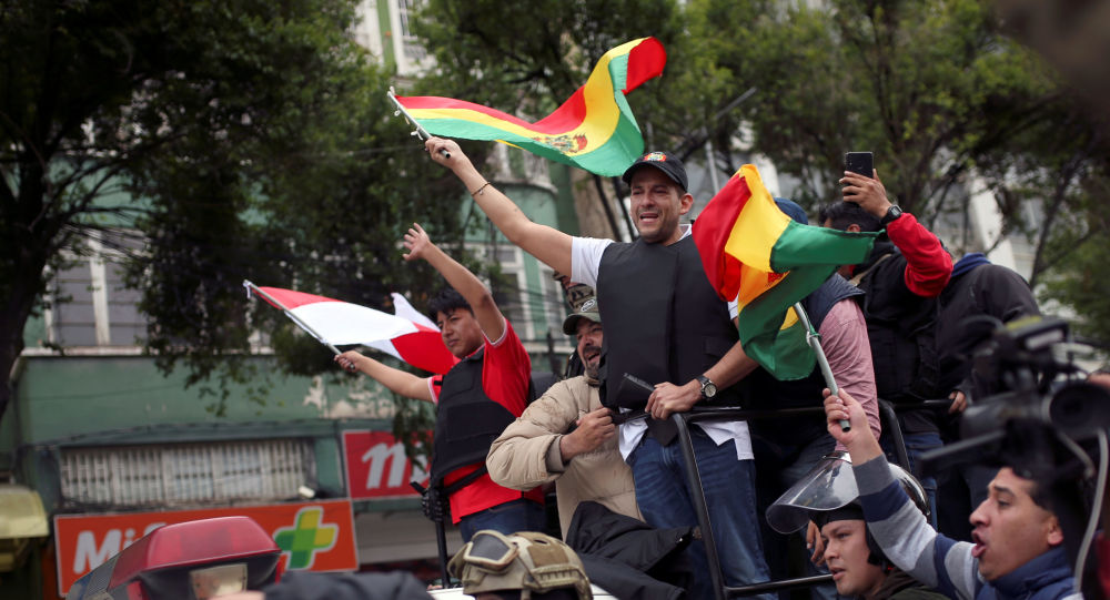  Luis Fernando Camacho anuncia su candidatura a la presidencia de Bolivia