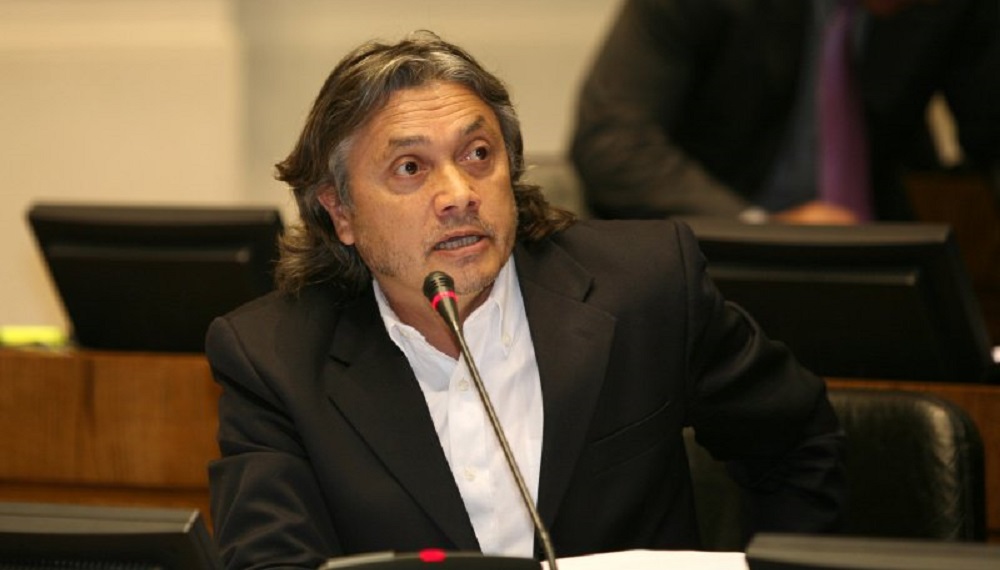  Senador Alejandro Navarro: “Piñera está inhabilitado moralmente para presidir COP25”