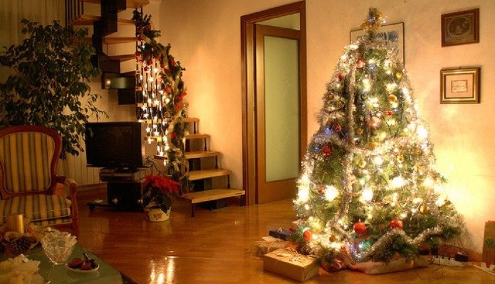 Origen y primeros adornos del arbolito de Navidad