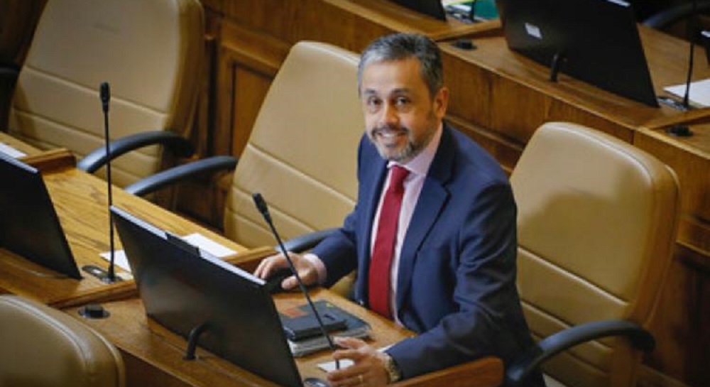  Eduardo Durán (RN) insiste al gobierno que apoye proyecto de retiro de fondos de pensiones