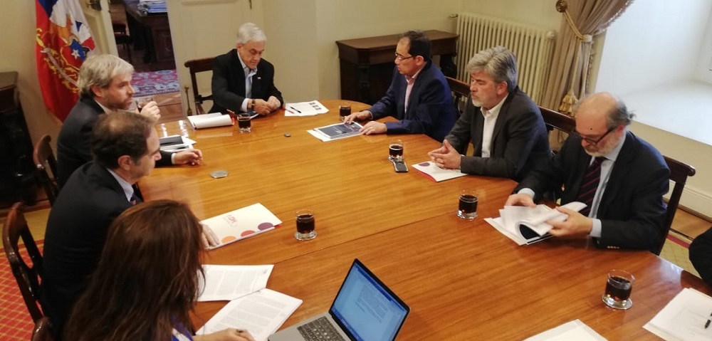  INDH hace entrega al Presidente Piñera de informe de crisis social que constata “graves y múltiples” violaciones a los DDHH