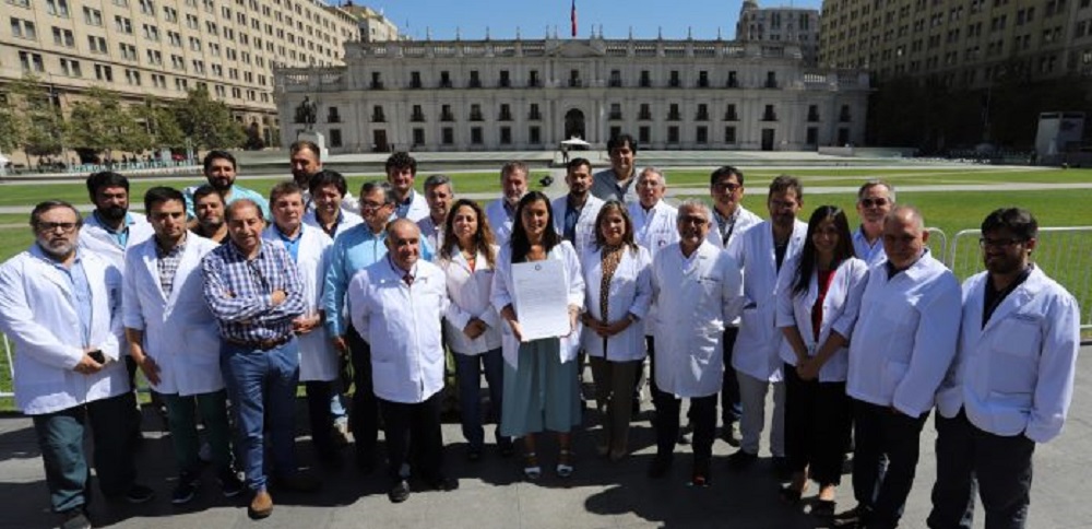  Colegio Médico solicita al Presidente Piñera profundizar agenda legislativa en materia de salud y califica como insuficiente proyecto Mejor Fonasa