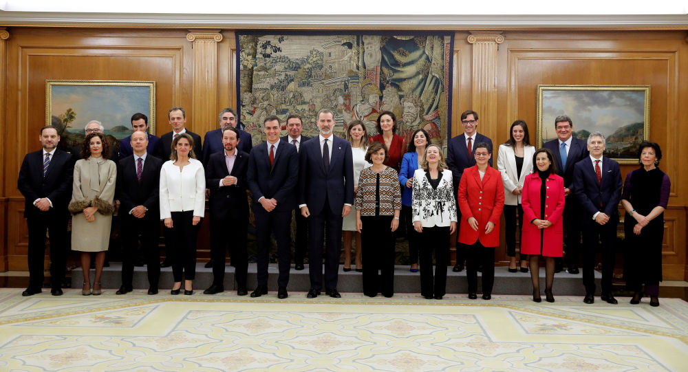  Los ministros de Pedro Sánchez juran su cargo ante el rey Felipe VI | Fotos