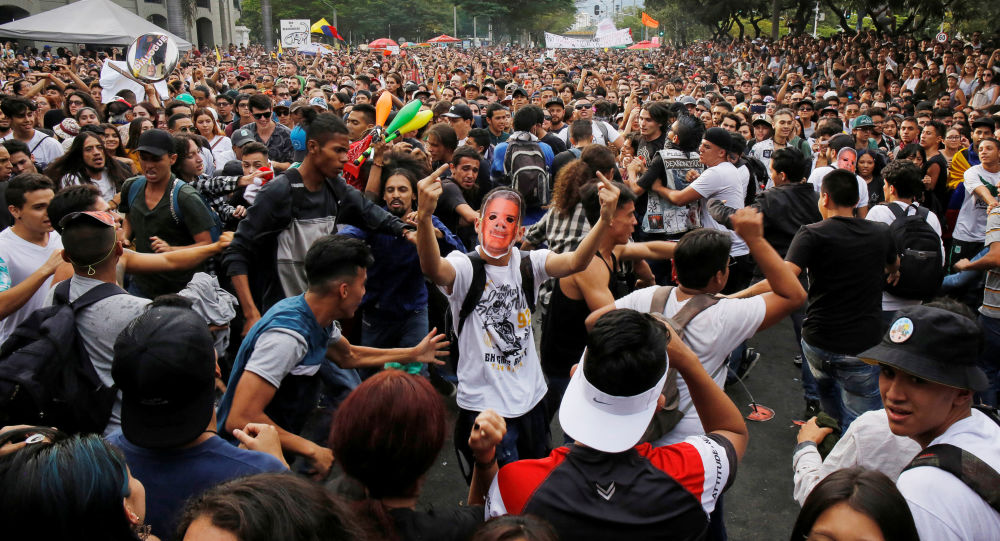  Bogotá protesta contra las políticas del presidente colombiano Iván Duque | video