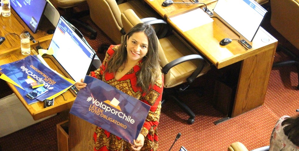  Diputada Joanna Pérez (DC) acusa reiteradas maniobras del gobierno y de la UDI para frenar aprobación de proyecto que repone voto obligatorio en Chile