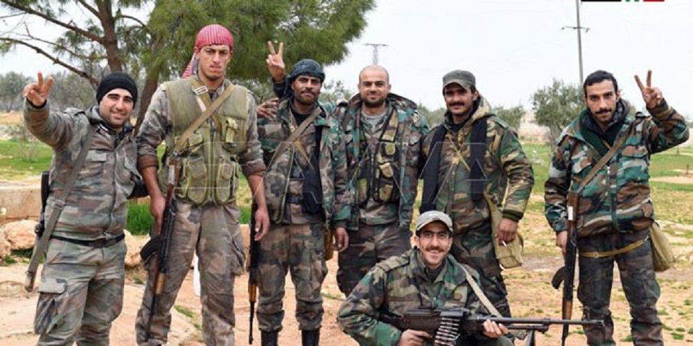  Ejército sirio entra en la estratégica ciudad de Saraqueb y comienza a desminarla y peinarla | video y fotos
