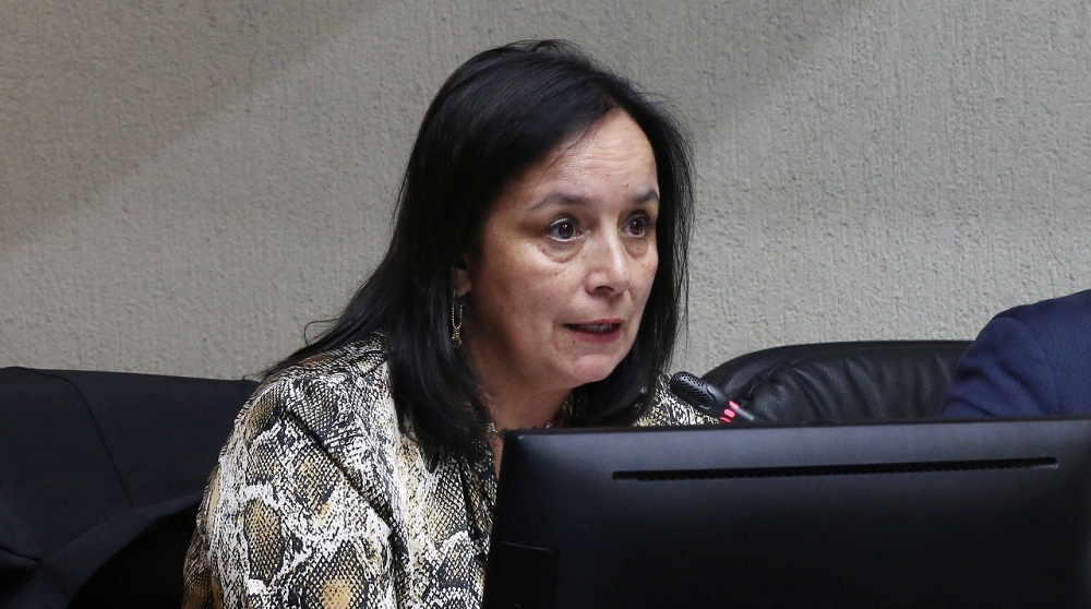  Senadora Aravena: “El límite a la reelección será sin letra chica, como señal de una profunda renovación en la política”