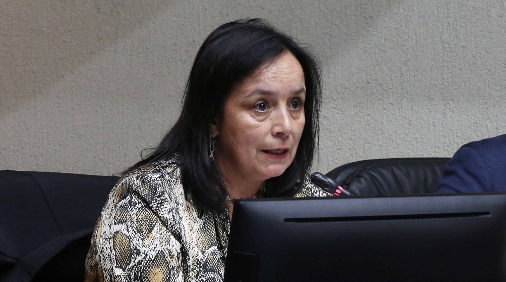 Senadora Aravena: “El límite a la reelección será sin letra chica, como señal de una profunda renovación en la política”