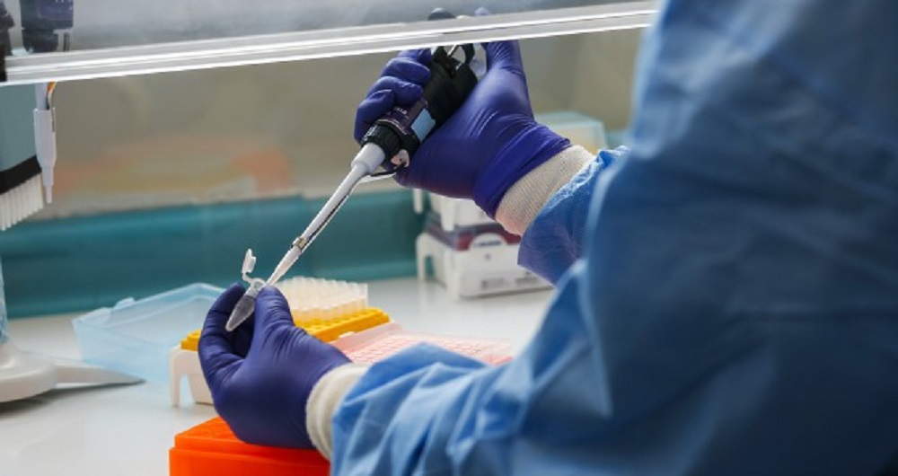 Gobierno confirma el primer caso de una persona contagiada con nueva cepa del coronavirus