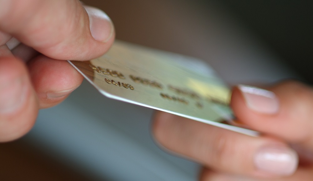  Expertos explican por qué estamos usando más las tarjetas de crédito