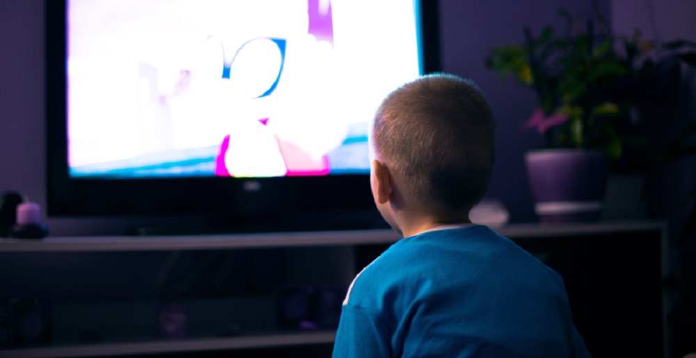  Defensoría de la Niñez y Colegio de Profesores insisten en crear franja de TV educativa en señal abierta