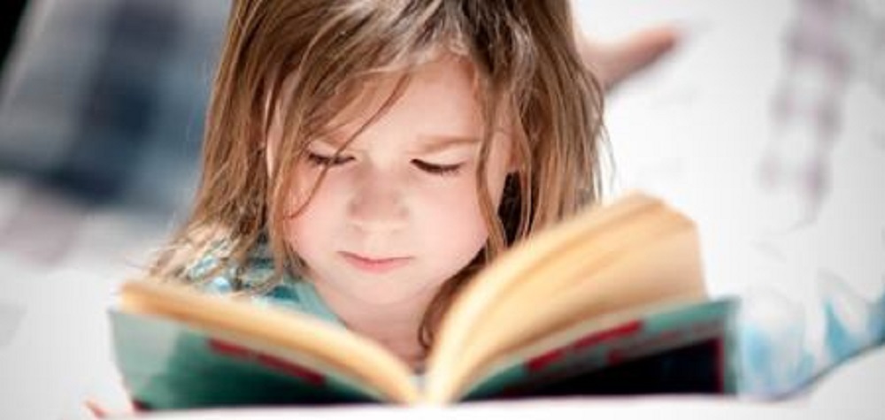  Académica Macarena Silva, sobre lectura en tiempos de pandemia: «Que los niños y niñas escojan lo que quieren leer»