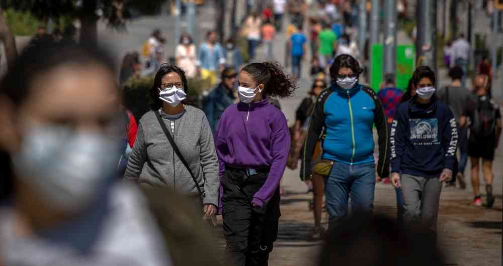 Estudio Santiago Cómo Vamos: El 60% de los capitalinos evalúa mal el cumplimiento de la cuarentena durante la pandemia