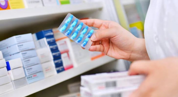  Se posterga juicio contra farmacias por colusión y se congela indemnización a los consumidores