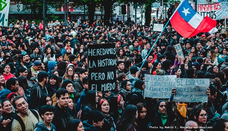  Investigación | Estudio analizó los rasgos comunes de fondo y forma de los movimientos estudiantiles de América Latina