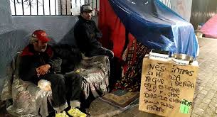 Lo tanto que podemos llegar a odiar al pobre: ataques a personas en situación de calle