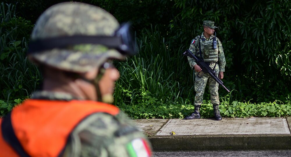  Un video muestra a militares mexicanos ordenando asesinar a un civil