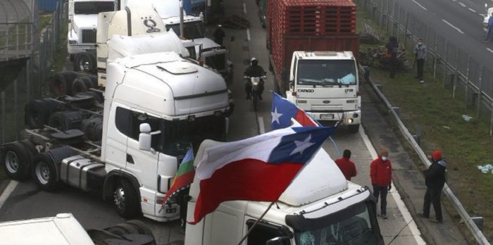  La Confederación Nacional de Transportes de Carga de Chile (CNTC) realiza un paro en rechazo a los hechos de violencia en el sur | Fotos, video
