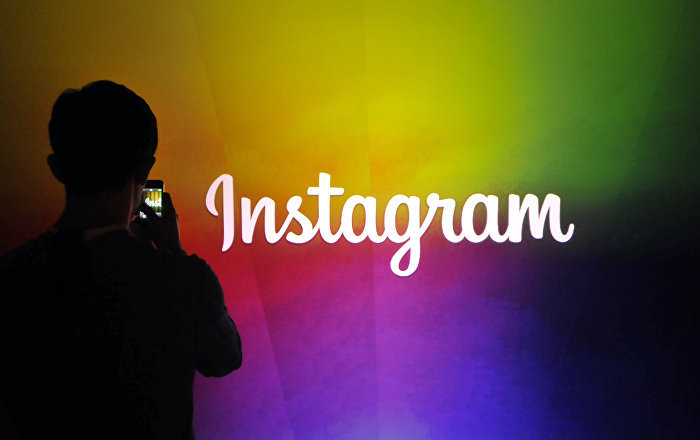  Facebook acusado de ver usuarios de Instagram a través de cámaras