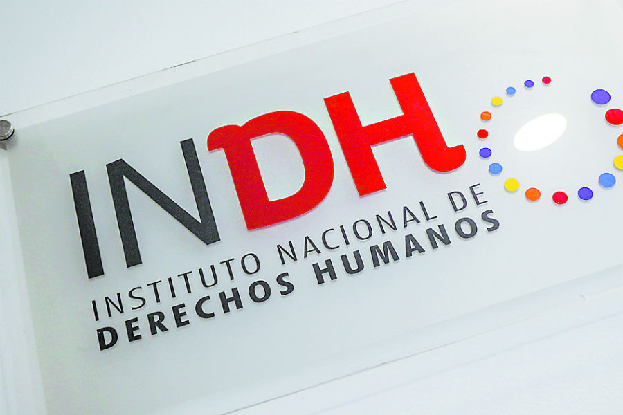  Funcionarios del INDH mantienen paro indefinido y llaman a retomar el diálogo