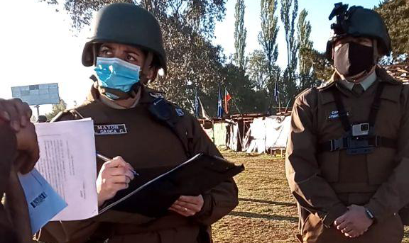 Gobierno y medios oficiales relacionan ataque a carabinero con rechazo de comunidades mapuche a subestación Nueva Metrenco