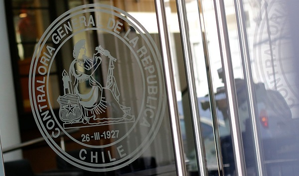  Encuesta online de Contraloría: 70% de los chilenos cree que hay más corrupción en el país, respecto al año pasado