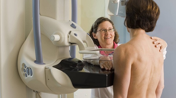  Mes del cáncer de mama: Estudio alerta que mamografías disminuyeron un 61 por ciento durante la pandemia