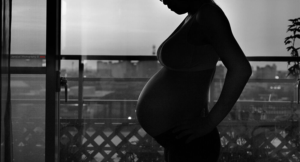  Hasta seis años de prisión a quien abandone a pareja embarazada en Nuevo León