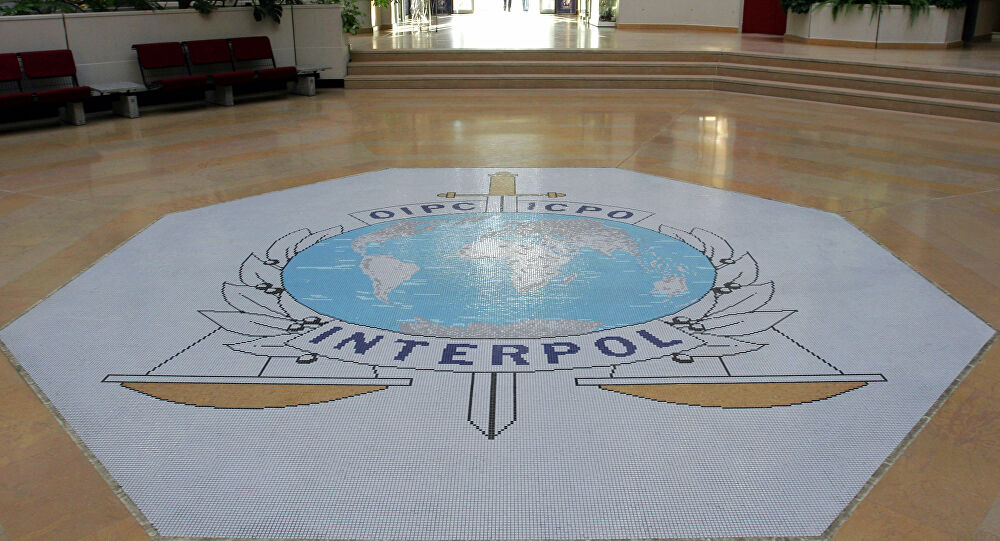  Ecuador espera que Interpol emita difusión roja para expresidente Rafael Correa