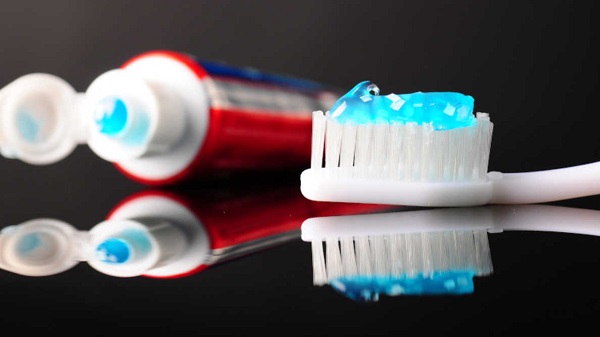  La pasta de dientes y el enjuague bucal resultan eficaces para neutralizar el coronavirus en tan solo 30 segundos