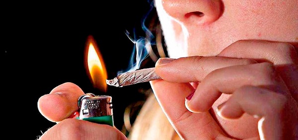  Estudio identifica disminución en consumo de tabaco, alcohol y marihuana en adolescentes