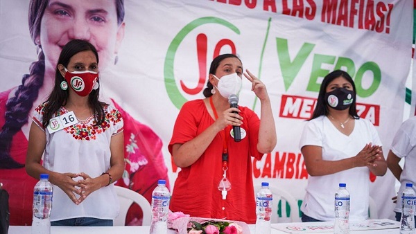  Más aliento para Verónika Mendoza en Perú: más de 100 personalidades piden votarla