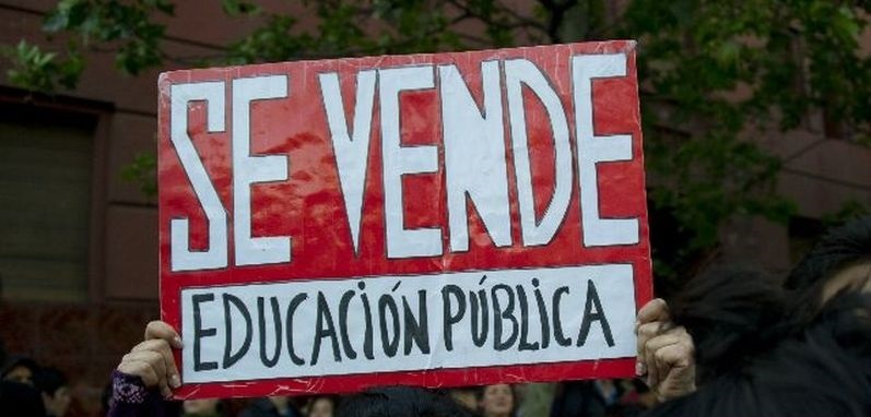 Crónica del Modelo Educativo Neoliberal: Chile “Ni víctima ni Laboratorio”