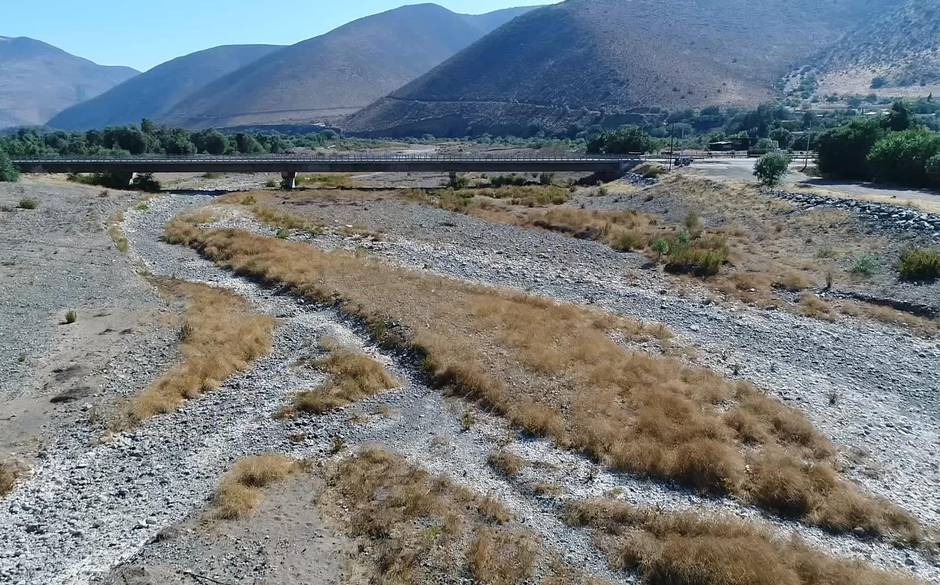 Cámara de Diputados aprobó en general proyecto que tipifica como delito la contaminación y robo de agua