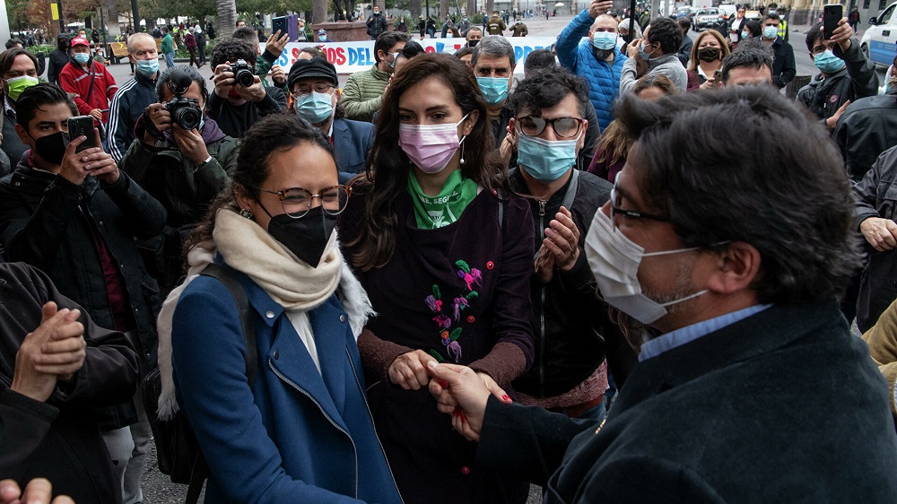 Comunistas y frenteamplistas chilenos: una alianza con tensiones al alza