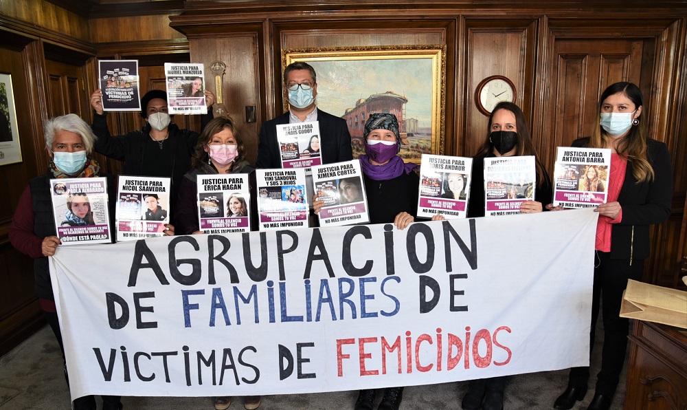  Alcalde Neira de Temuco se reúne con agrupaciones feministas para trabajar temáticas de igualdad