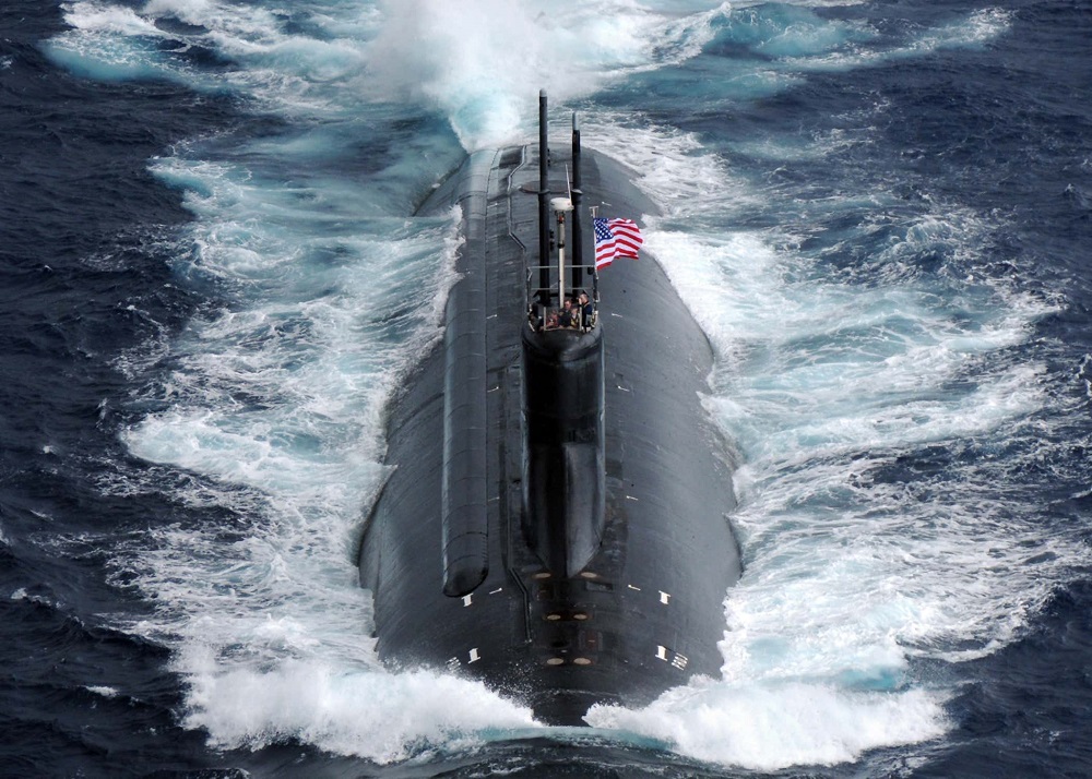 ¿Por qué el submarino nuclear Connecticut no evitó el choque?