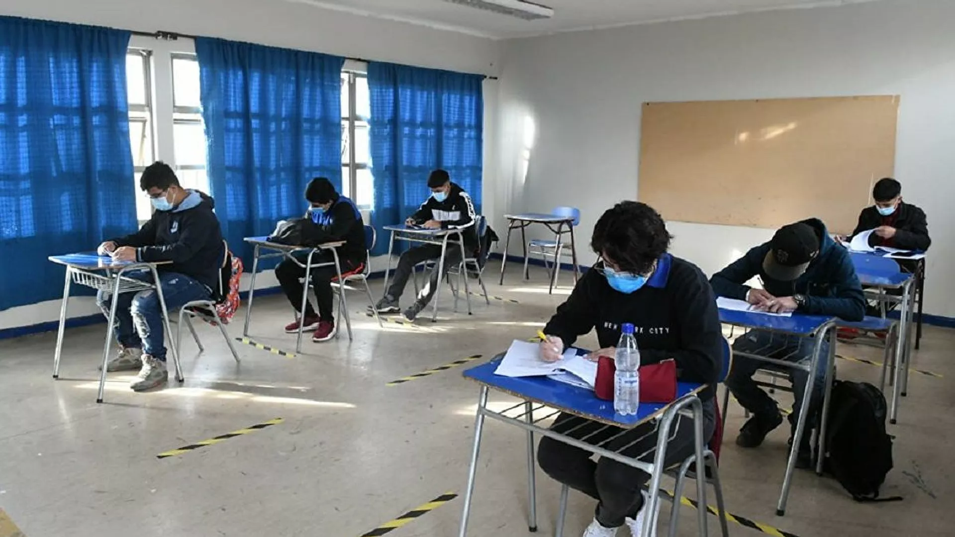 Mineduc informa actualización del protocolo sanitario para establecimientos educacionales tras avance a escenario de Apertura