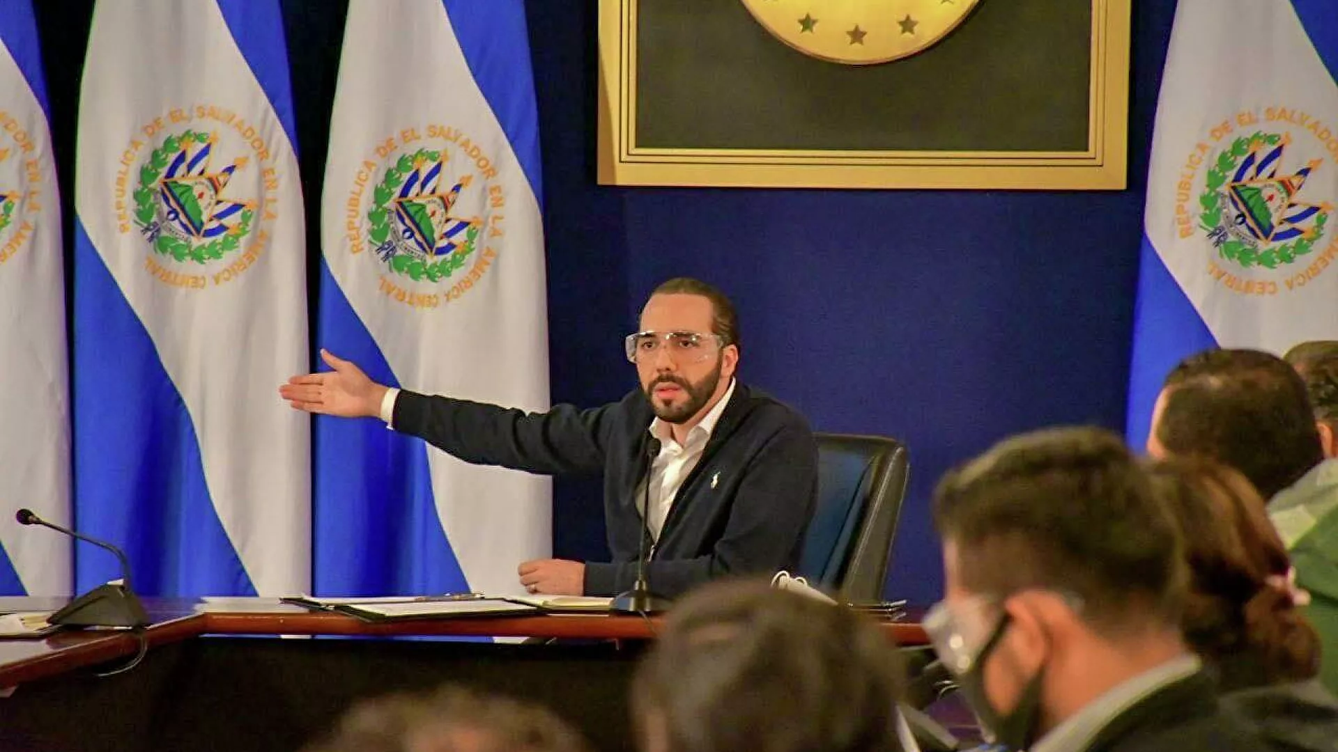  Presidente de El Salvador cuestiona amistad y colaboración de EEUU