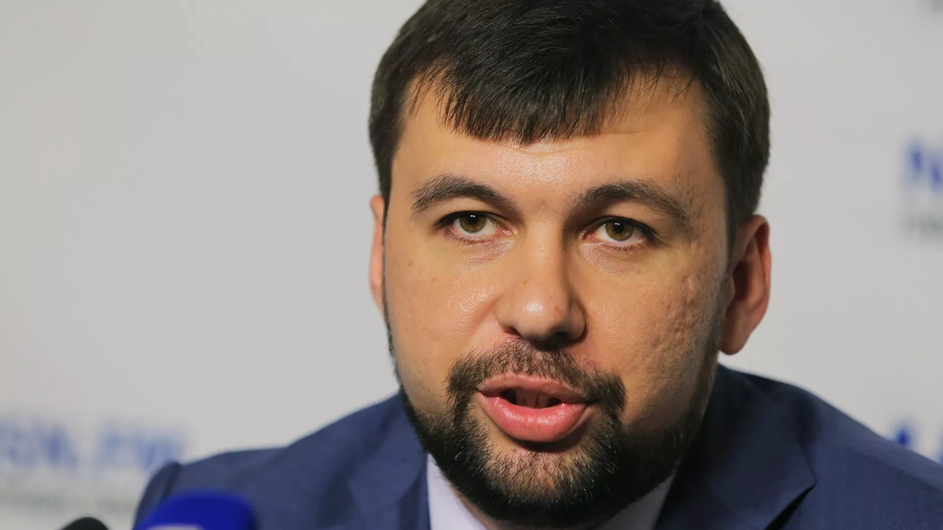  Líder de la República Popular de Donetsk (RPD), Denís Pushilin, informa de 200 personas atrapadas bajo los escombros tras una explosión en Mariúpol