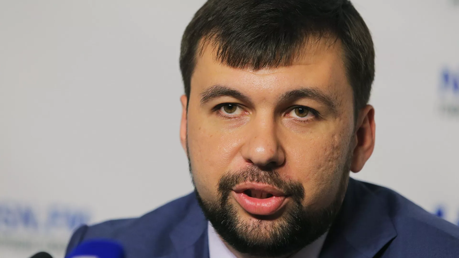 Líder de la República Popular de Donetsk (RPD), Denís Pushilin, informa de 200 personas atrapadas bajo los escombros tras una explosión en Mariúpol