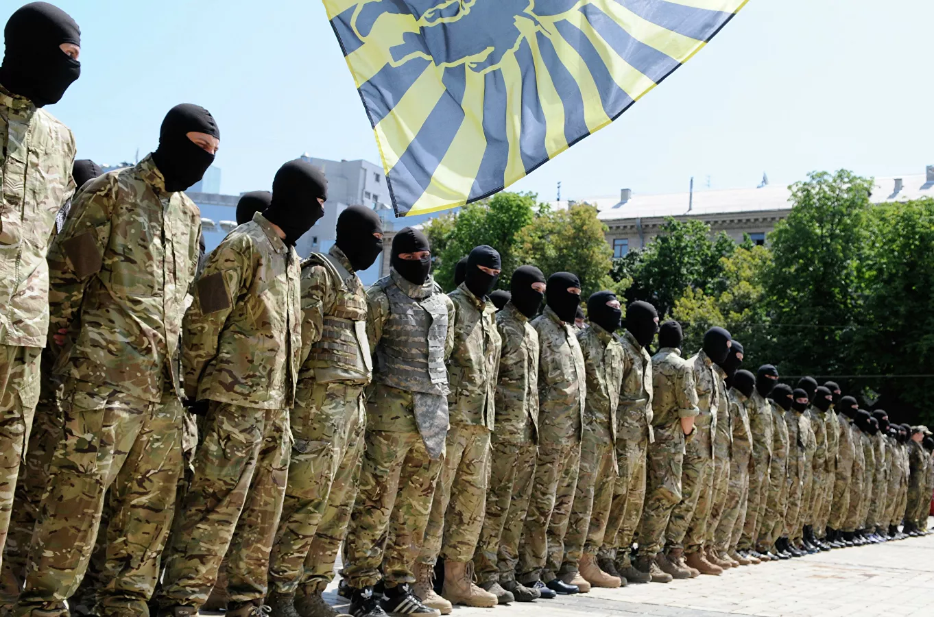  Exoficial de inteligencia de EEUU: los neonazis ucranianos arruinaron los acuerdos de Minsk