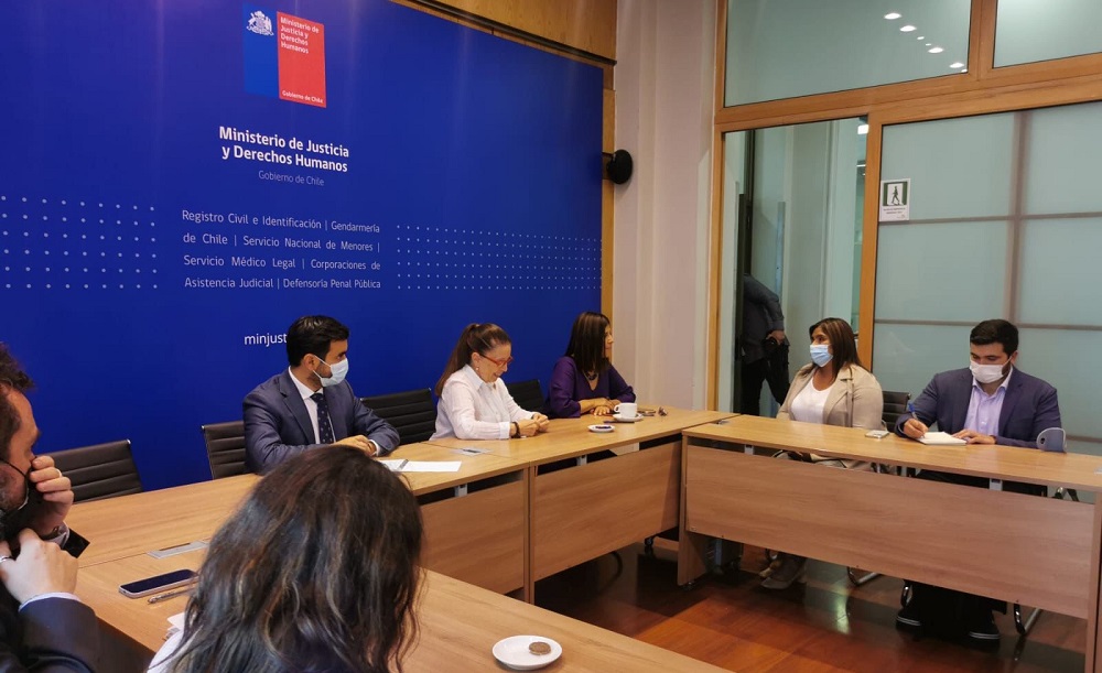 Senadora Campillai liderará la coordinación para conformar la mesa unitaria de trabajo para la reparación integral de las víctimas y presos y presas políticas de la represión ocurrida en el estallido social