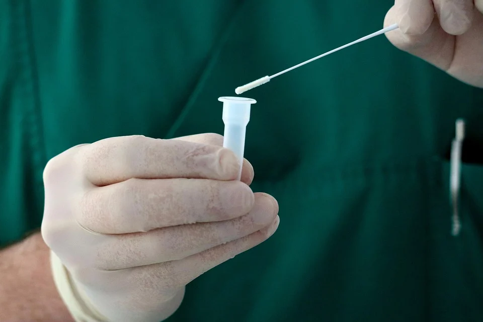 Especialistas destacan que la pandemia se aproxima a fase de bajo riesgo