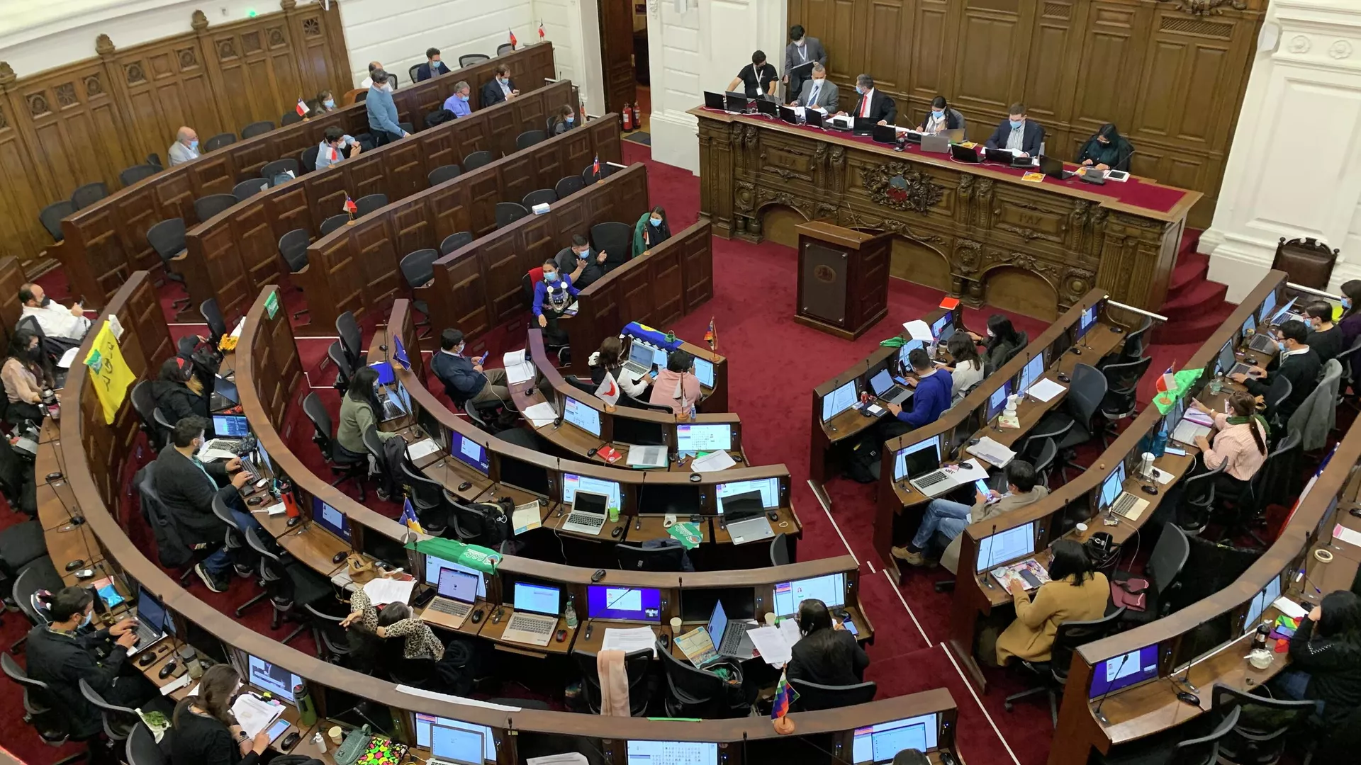 Chile tendrá un sistema legislativo bicameral asimétrico y una democracia paritaria