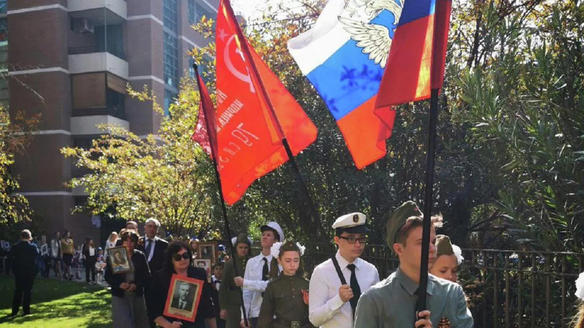  Celebran en Chile la marcha del Regimiento Inmortal en homenaje a los que lucharon contra el nazismo en la Segunda Guerra Mundial