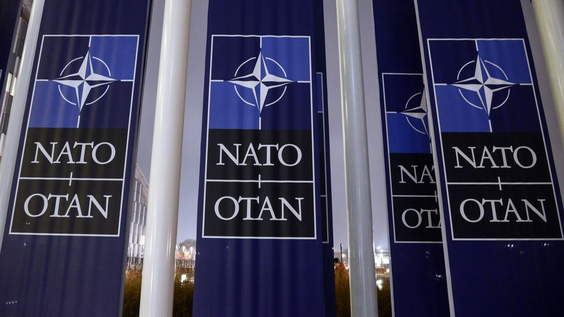 Espías, comandos de EEUU y países de la OTAN prestan ayuda a Ucrania