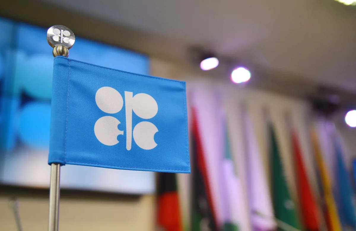 OPEP+ confirma que aumentará la producción de petróleo en 648.000 b/d en agosto