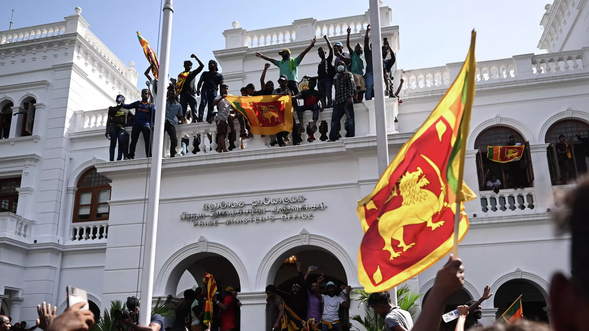  Las autoridades de Sri Lanka confirman la dimisión del presidente Rajapaksa